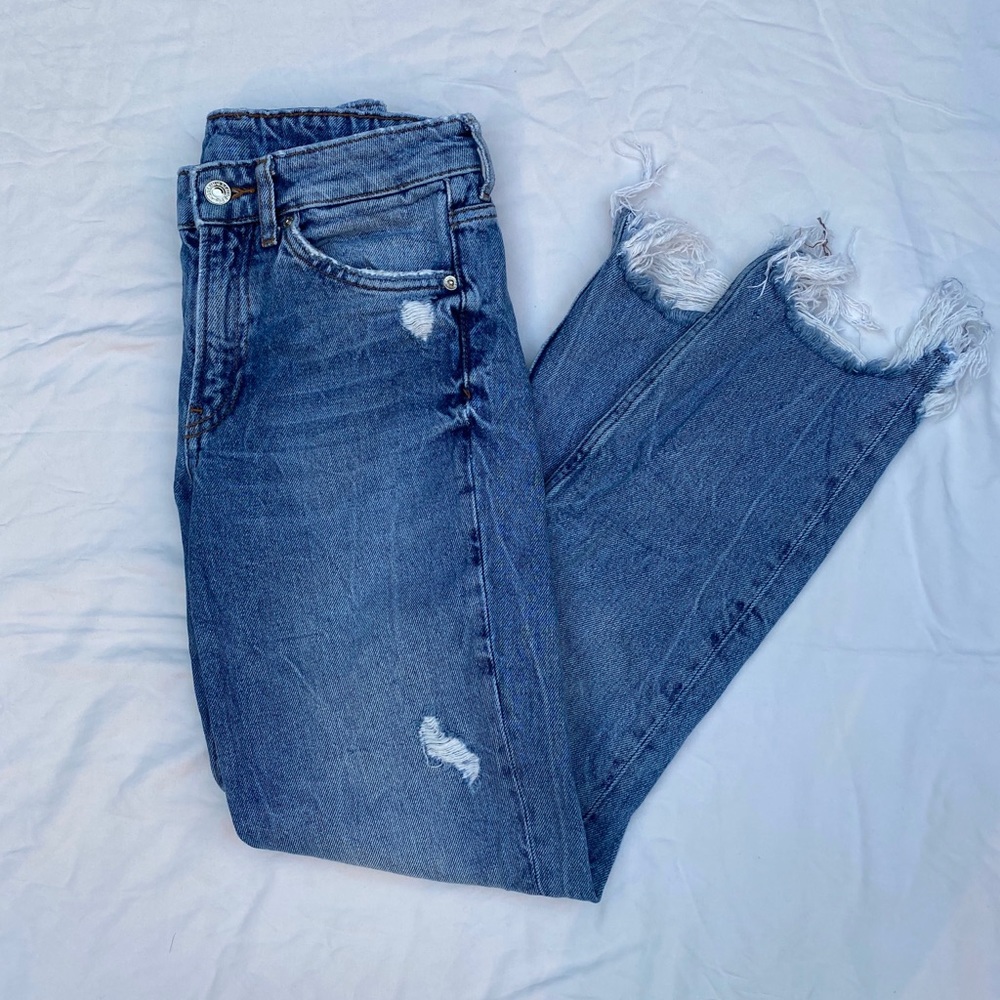H&M Girlfriend Jeans